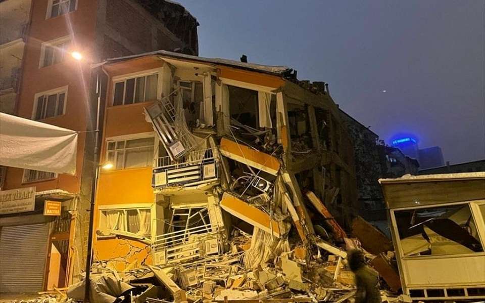 Τουρκία-Συρία: Εκατοντάδες νεκροί από σεισμό 7,8 βαθμών στο Γκαζιάντεπ-1